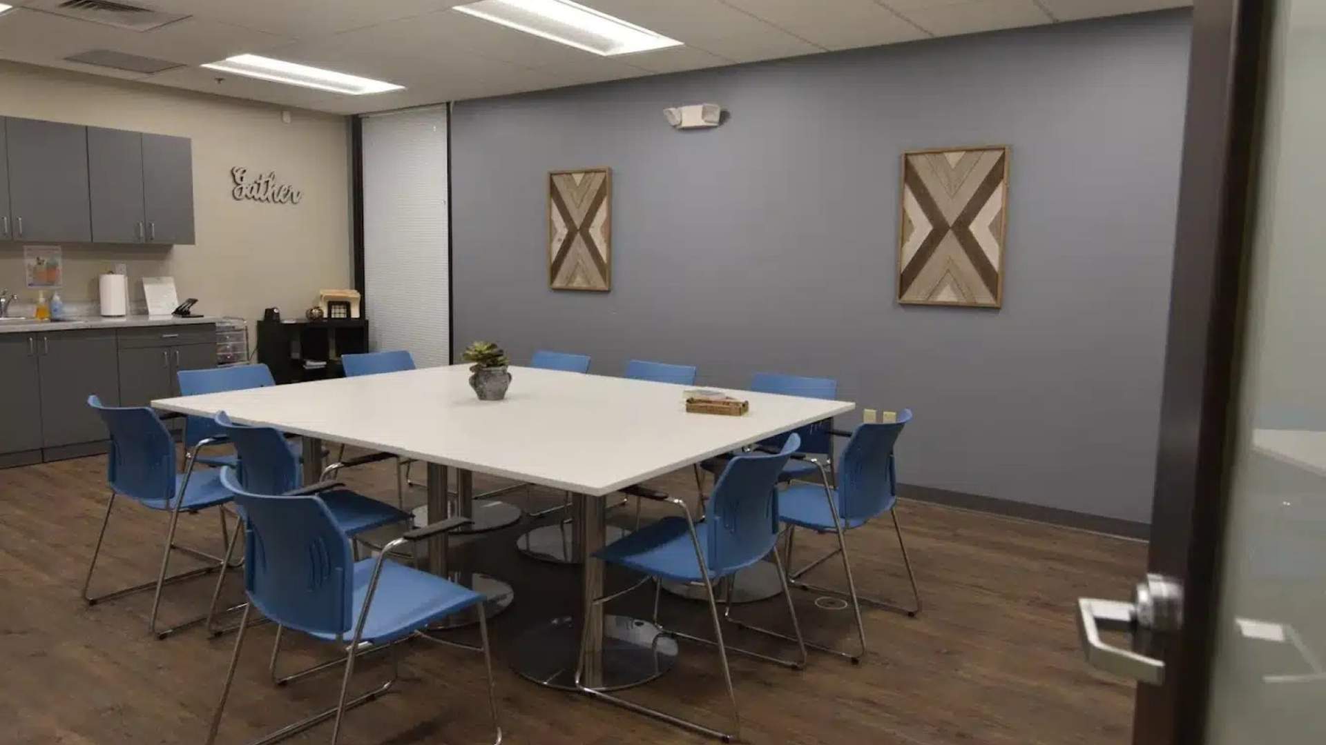 NJ Recovery Solutions conference room for Fentanyl addiction treatment in New Jersey