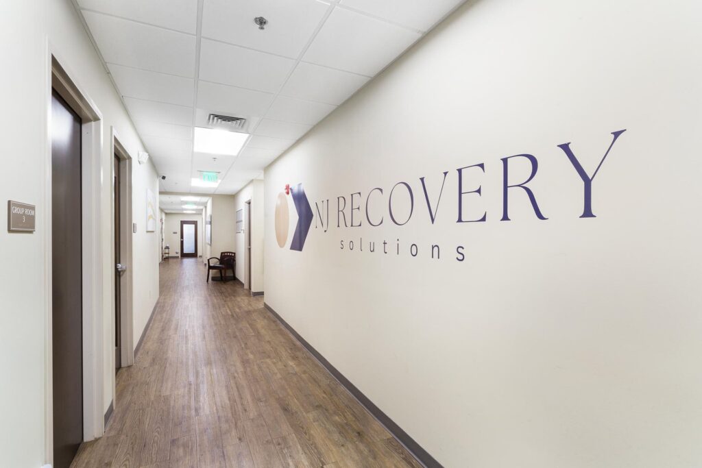 83 Hanover Road, Florham Park - Clinical-25_compressed